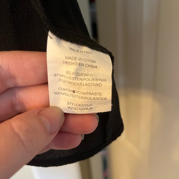 Beautiful comfy black top. Lilly wise - Picture 5 of 5